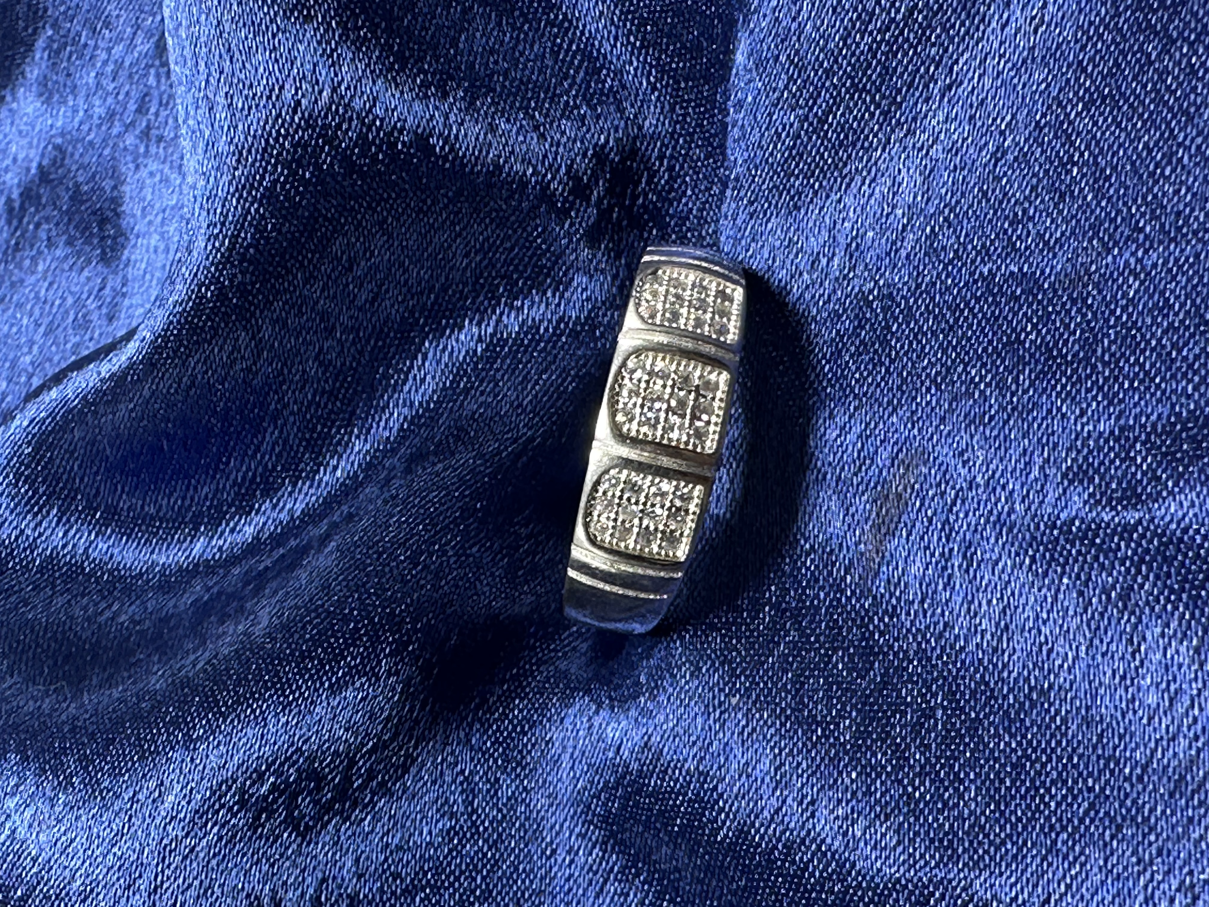 GR RING