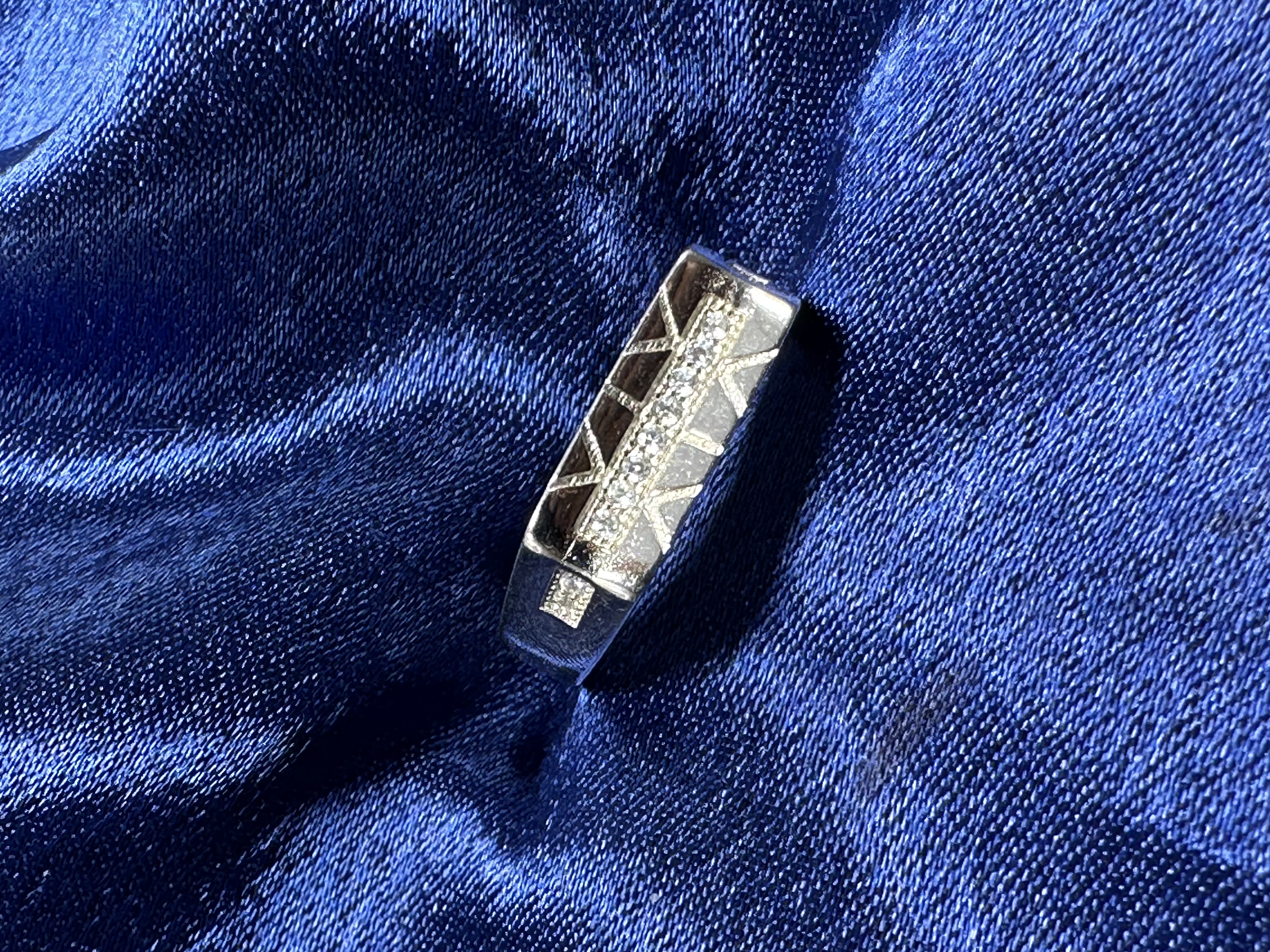 GR RING